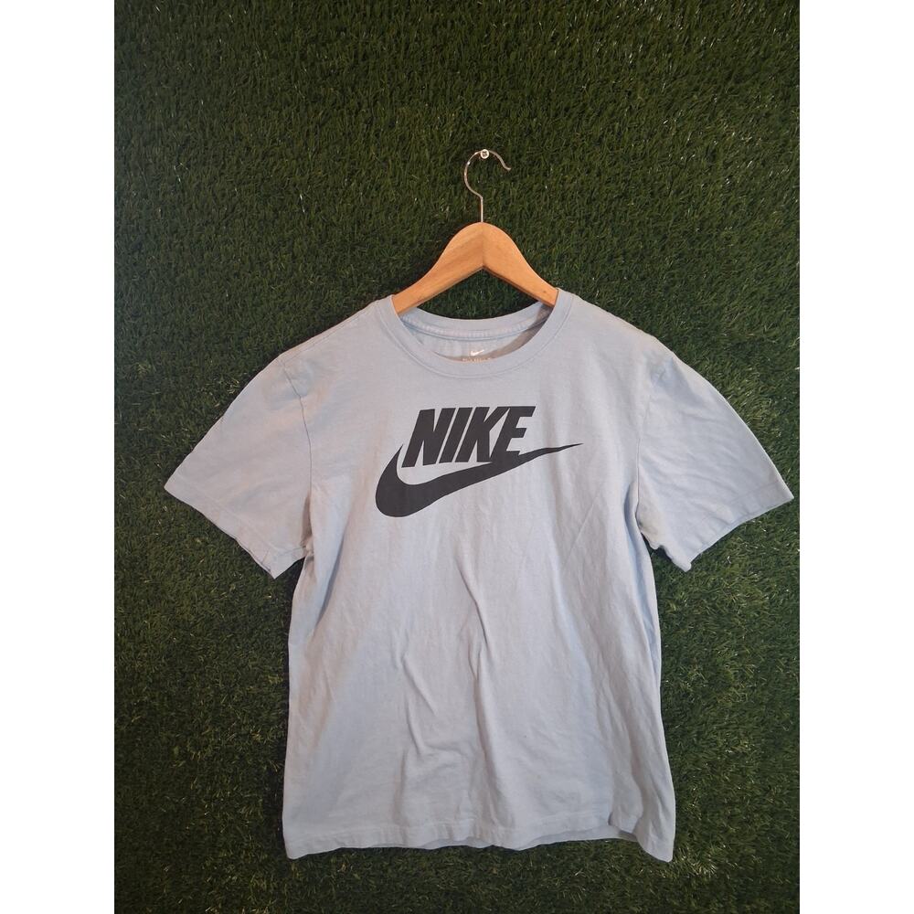 Nike "The Nike Tee" Men's Size M Blue Short Sleeve Graphic T-Shirt Crew Neck